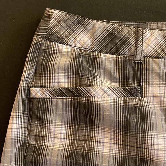 Annika Cutter & Buck Golf Short - Picture 4 of 5